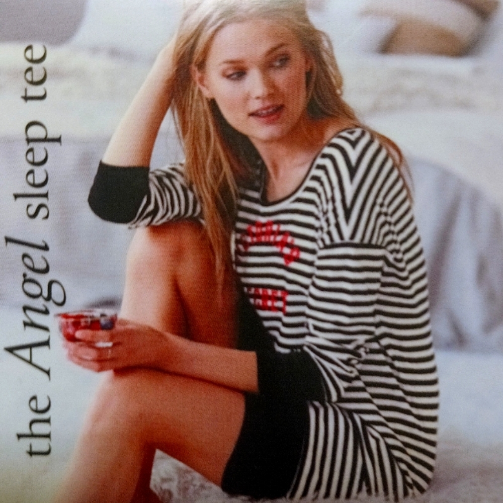 Victoria Secret Sleep Tee, size S